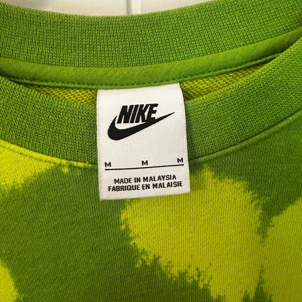 New Nike Sweatshirt - Picture 3 of 7